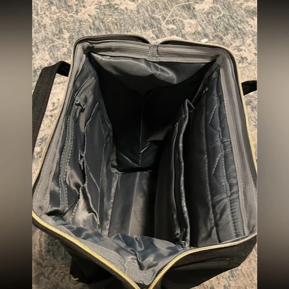 Backpack - Picture 4 of 11